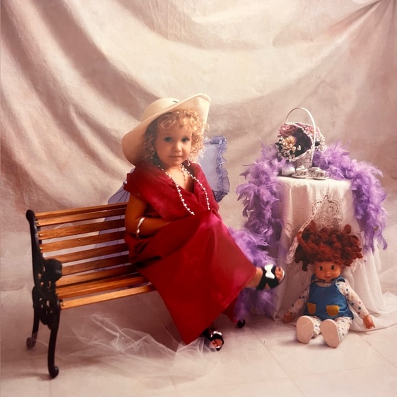 🌻 Meet your Posher, Brooklyn 🌻 - Picture 2 of 5